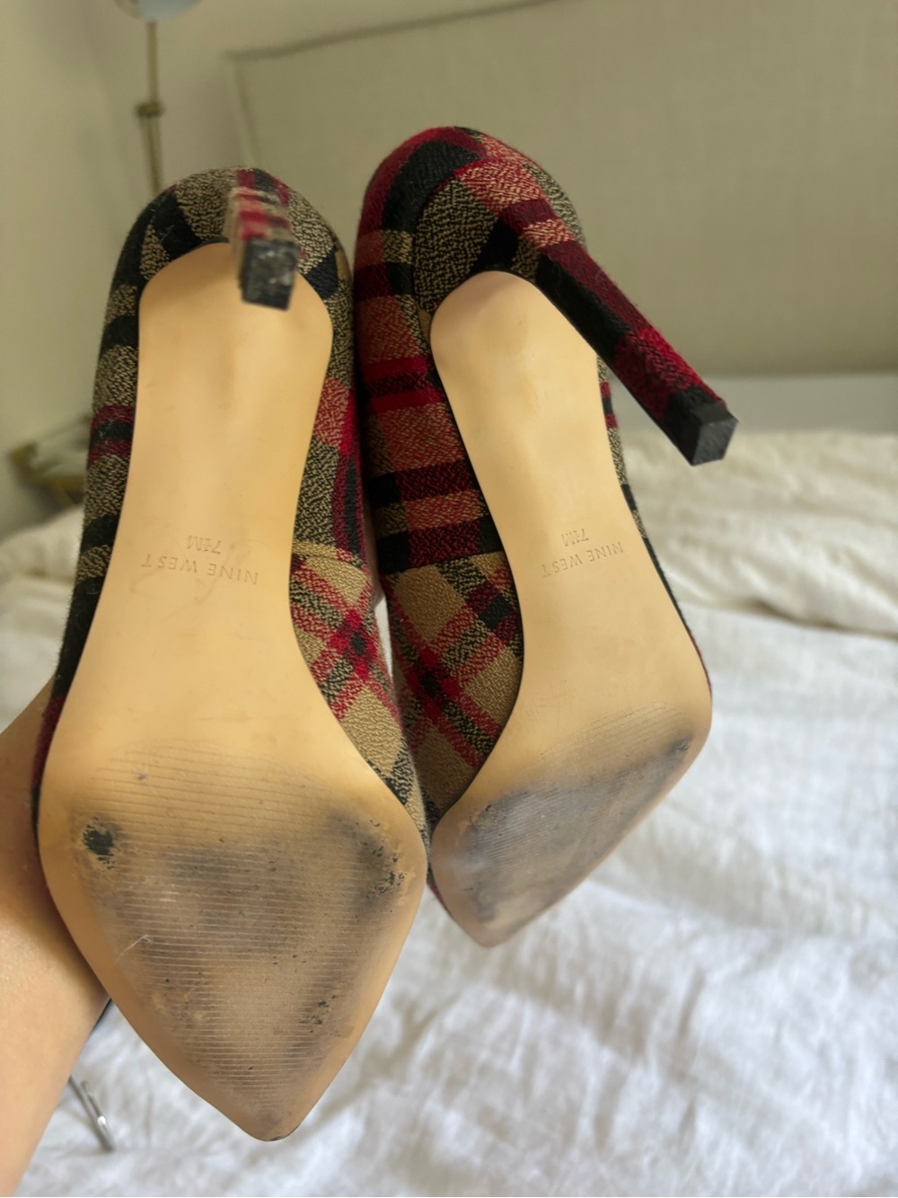 Nine West Tartan plaid fabric pointed-Toe Stiletto Pumps. Worn 1x. Beautiful! - Picture 8 of 8